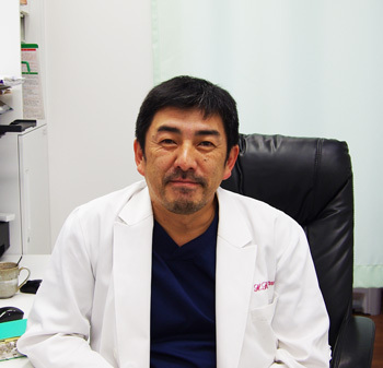 医療法人社団愛生会 上里医院　院長　久米川　浩