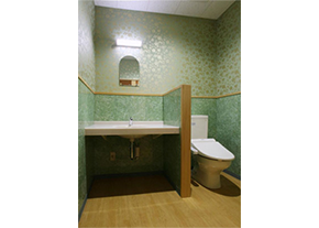 単独型ユニット型短期入所生活介護 つながり女子トイレ