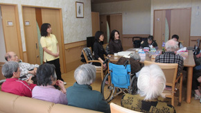 ボランティアさんによる「唄を楽しむ会」