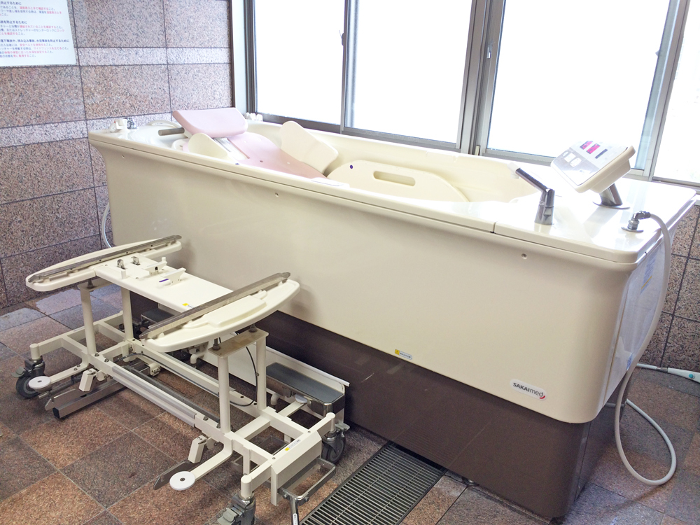 愛生苑デイサービス特殊寝台浴槽