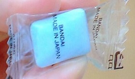 お菓子のおまけ(2021/12/12)